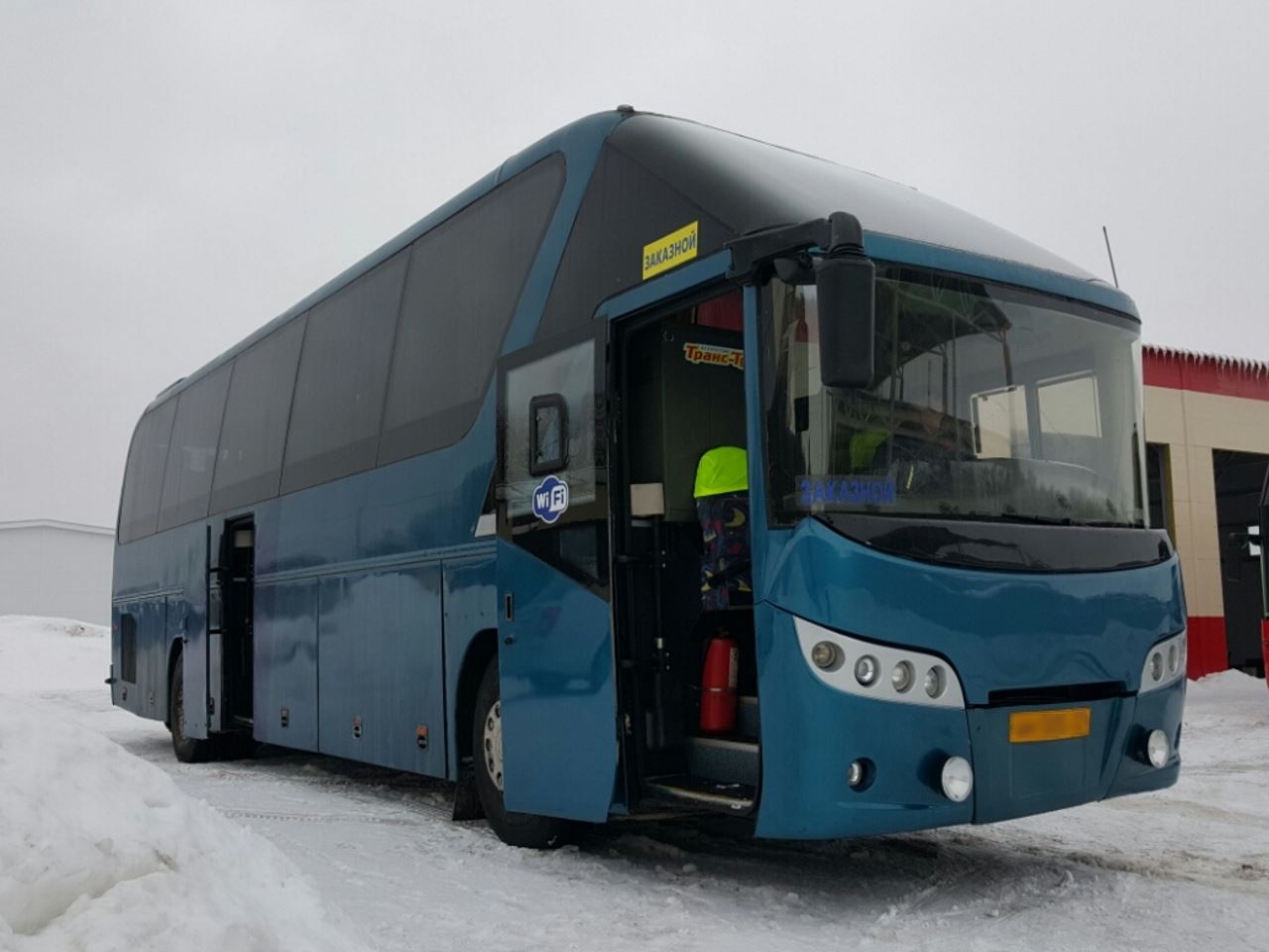 Заказ и аренда Neoplan Tourliner с водителем в Нижнем Тагиле -  тагильский-автобус